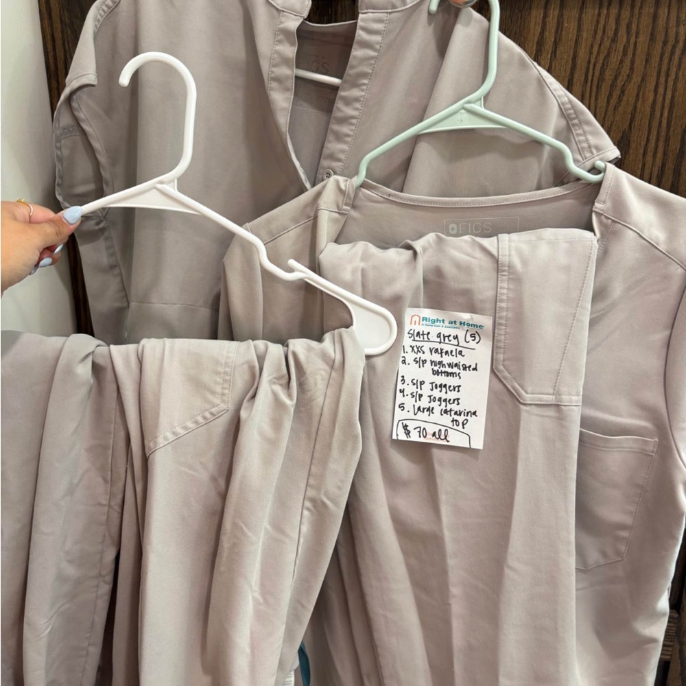 Figs Women's Slate Gray 2 sets